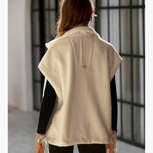cream sherpa style vest | amazon - Picture 4 of 5